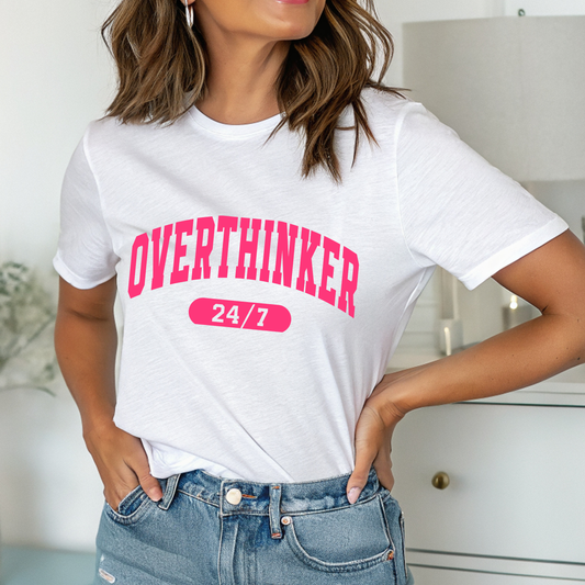 Overthinker 24/7 - Pink -T-Shirt