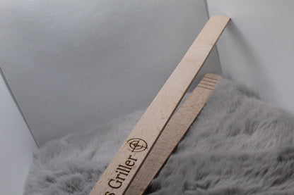 Grillzangen aus Holz - Personalisiert - Lasergravur