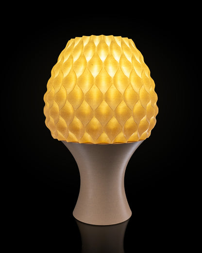 Reversed Diamond Table Lamp